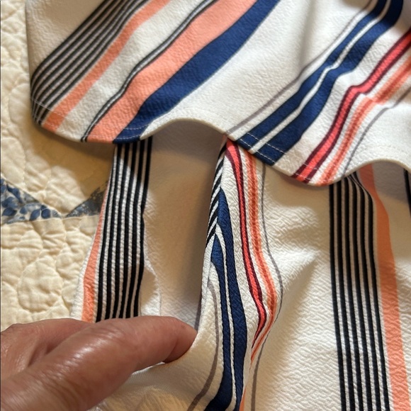 Striped romper - Picture 2 of 4